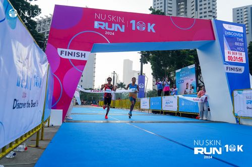 Race photo from Nu Skin Run 10K