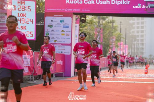 Race photo from Smartfren Run 2025 