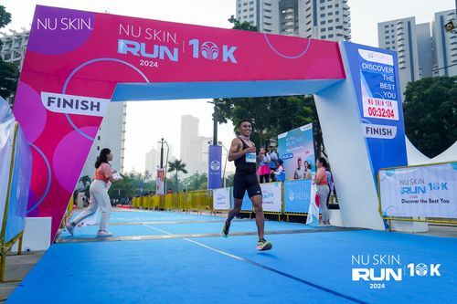 Race photo from Nu Skin Run 10K