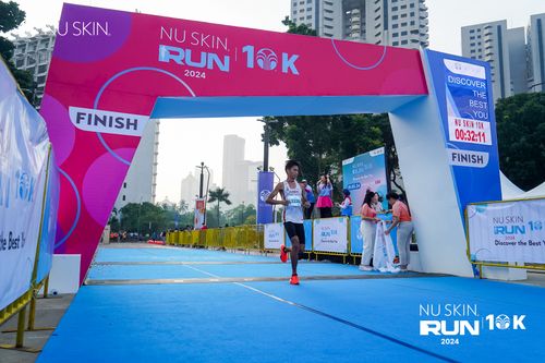 Race photo from Nu Skin Run 10K