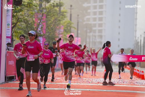 Race photo from Smartfren Run 2025 