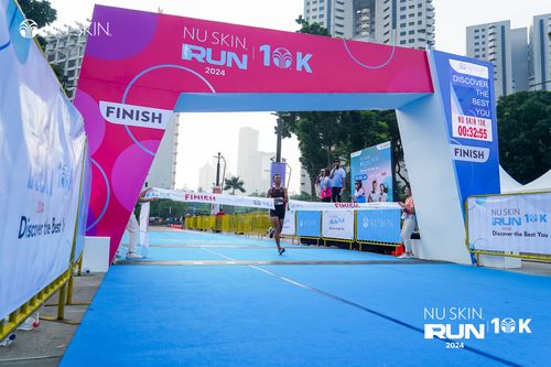 Race photo from Nu Skin Run 10K