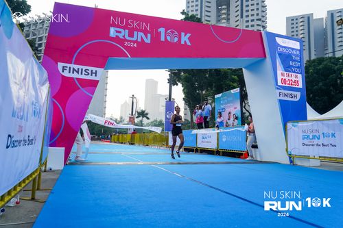 Race photo from Nu Skin Run 10K