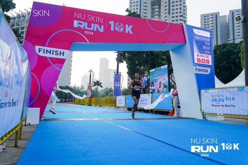 Race photo from Nu Skin Run 10K