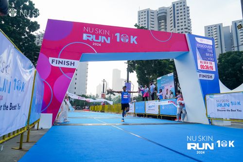 Race photo from Nu Skin Run 10K