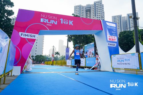 Race photo from Nu Skin Run 10K