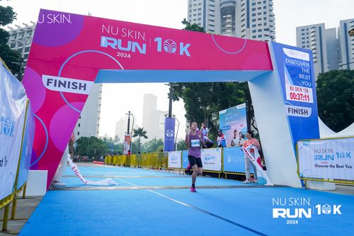 Race photo from Nu Skin Run 10K