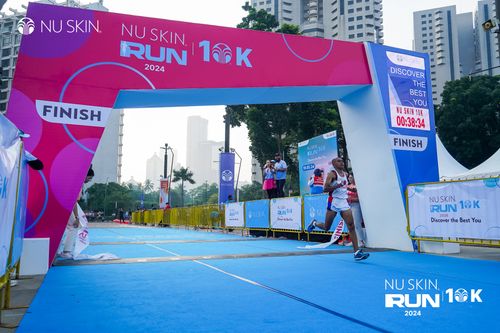 Race photo from Nu Skin Run 10K