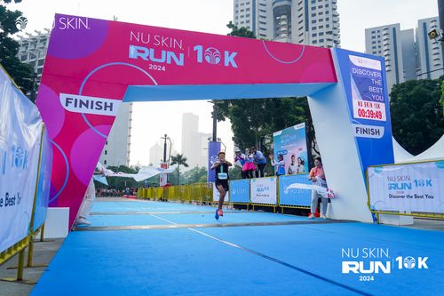 Race photo from Nu Skin Run 10K