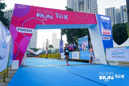 Race photo from Nu Skin Run 10K