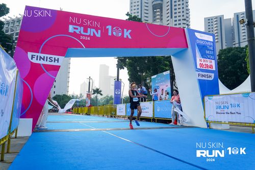 Race photo from Nu Skin Run 10K