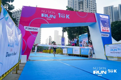 Race photo from Nu Skin Run 10K