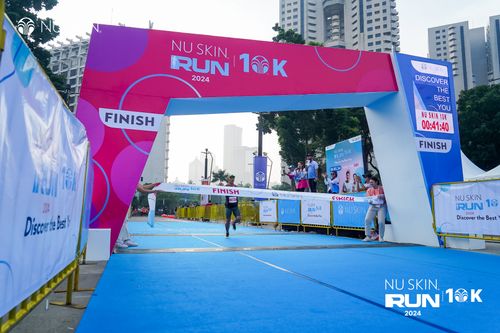 Race photo from Nu Skin Run 10K
