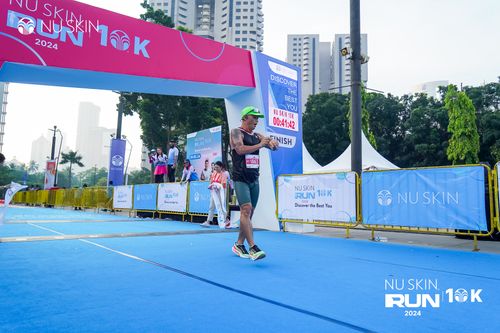 Race photo from Nu Skin Run 10K
