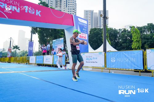 Race photo from Nu Skin Run 10K