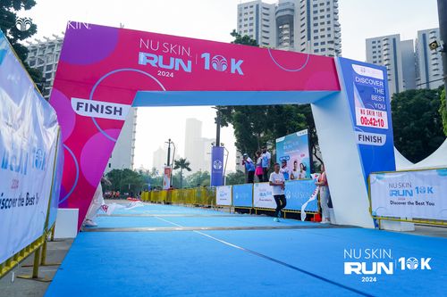 Race photo from Nu Skin Run 10K