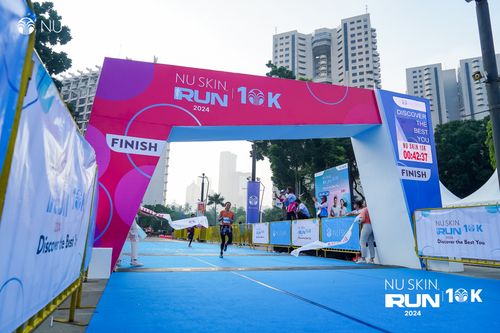 Race photo from Nu Skin Run 10K