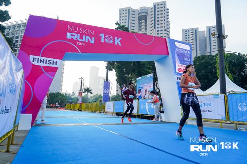 Race photo from Nu Skin Run 10K