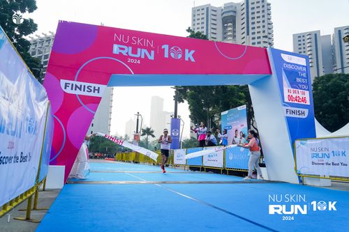 Race photo from Nu Skin Run 10K