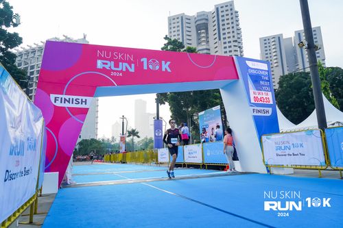Race photo from Nu Skin Run 10K