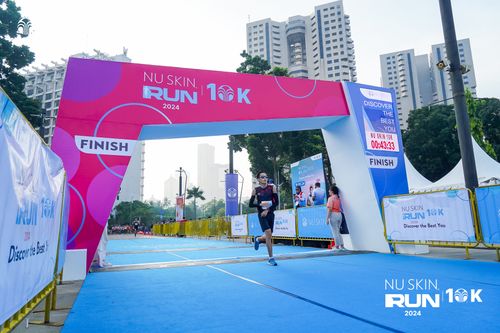 Race photo from Nu Skin Run 10K