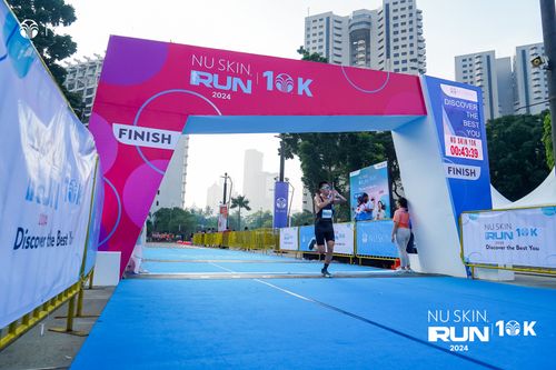 Race photo from Nu Skin Run 10K