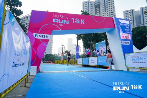 Race photo from Nu Skin Run 10K