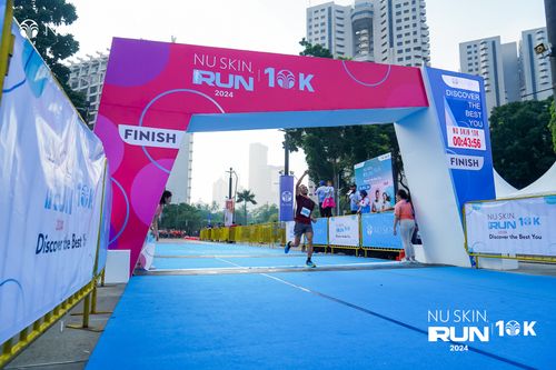 Race photo from Nu Skin Run 10K