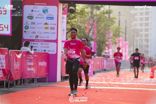 Race photo from Smartfren Run 2025 