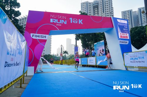 Race photo from Nu Skin Run 10K