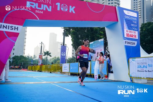 Race photo from Nu Skin Run 10K