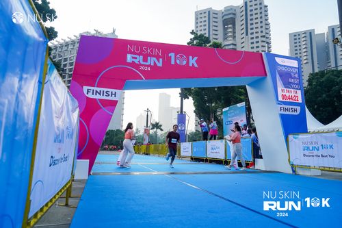 Race photo from Nu Skin Run 10K