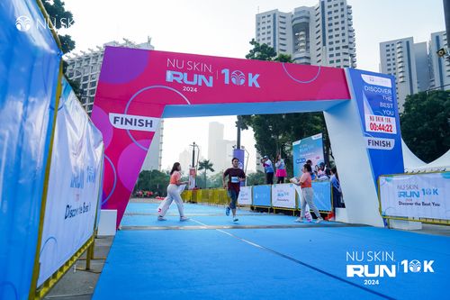 Race photo from Nu Skin Run 10K