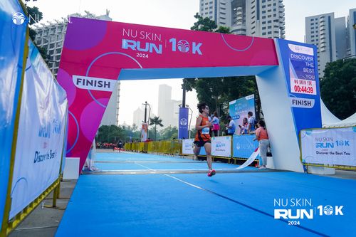 Race photo from Nu Skin Run 10K
