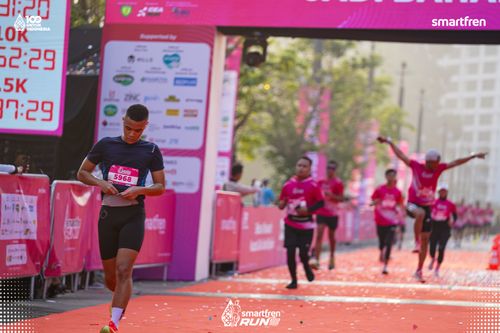 Race photo from Smartfren Run 2025 