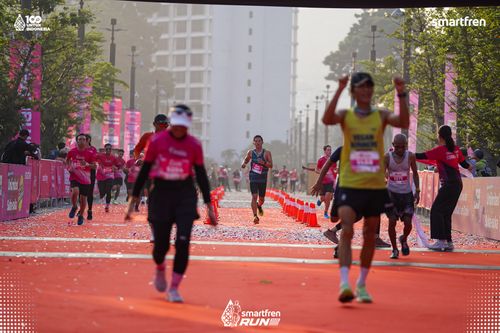 Race photo from Smartfren Run 2025 
