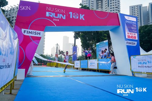 Race photo from Nu Skin Run 10K