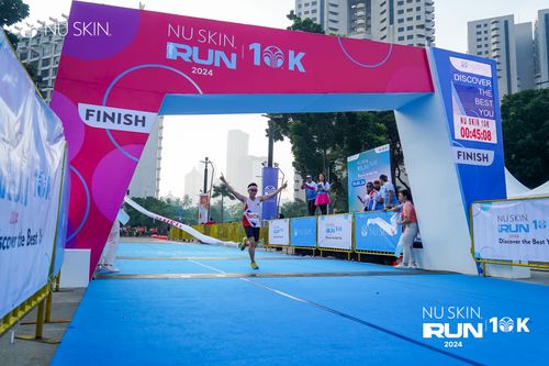 Race photo from Nu Skin Run 10K