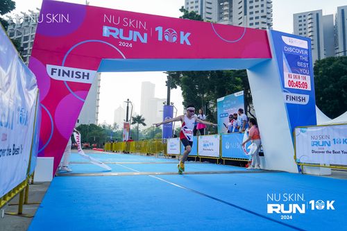 Race photo from Nu Skin Run 10K