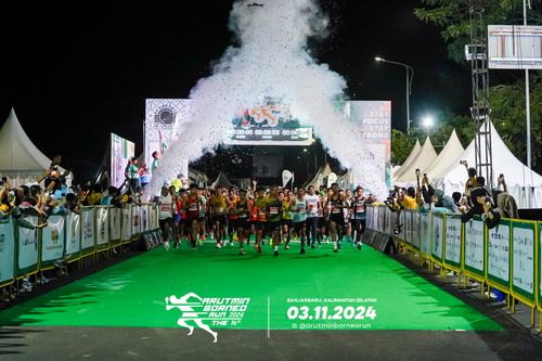 Race photo from Arutmin Borneo Run 2024