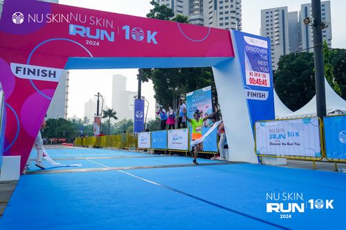 Race photo from Nu Skin Run 10K