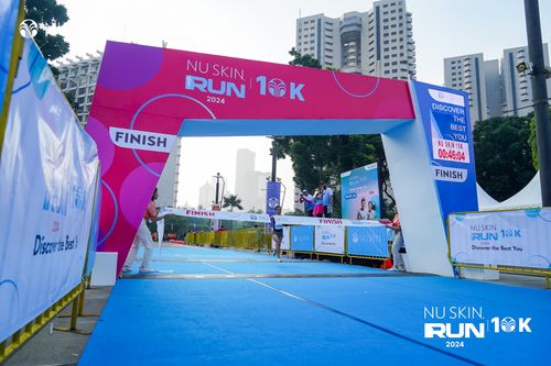 Race photo from Nu Skin Run 10K