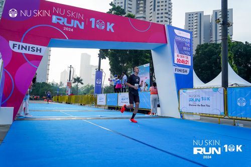 Race photo from Nu Skin Run 10K