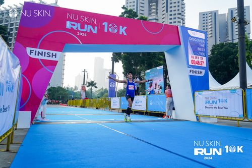 Race photo from Nu Skin Run 10K
