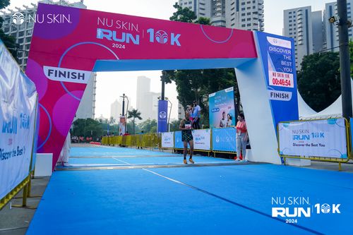 Race photo from Nu Skin Run 10K