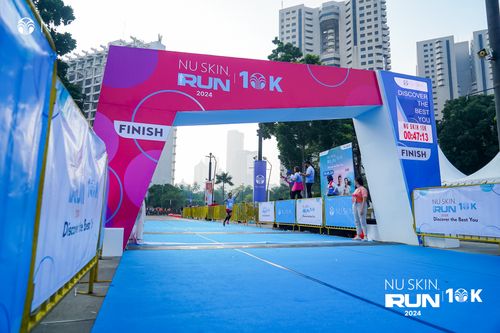 Race photo from Nu Skin Run 10K