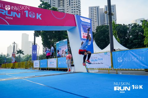 Race photo from Nu Skin Run 10K
