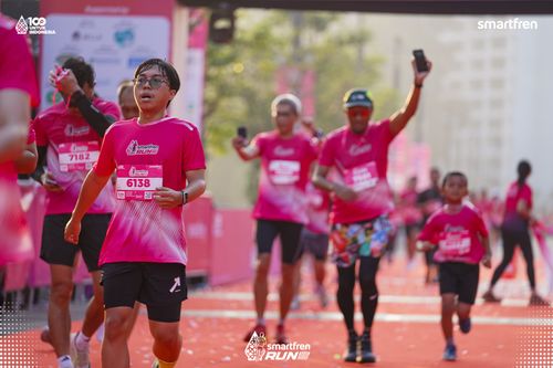 Race photo from Smartfren Run 2025 