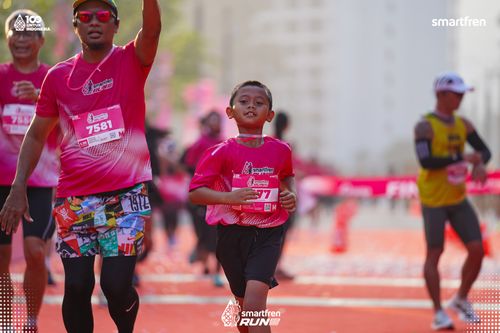 Race photo from Smartfren Run 2025 
