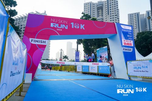 Race photo from Nu Skin Run 10K